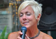photo:  blonde vocalist